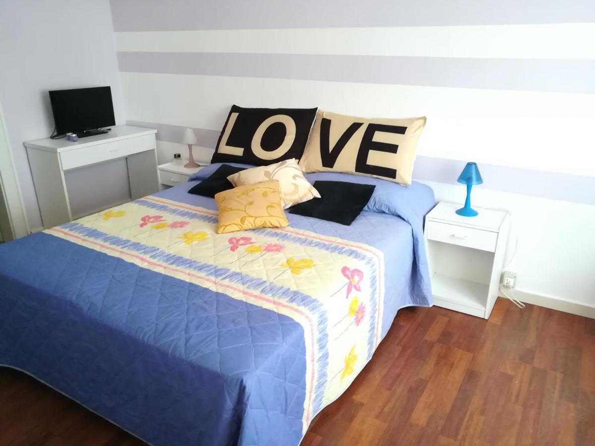 La Villa Bellaria-Igea Marina Bagian luar foto
